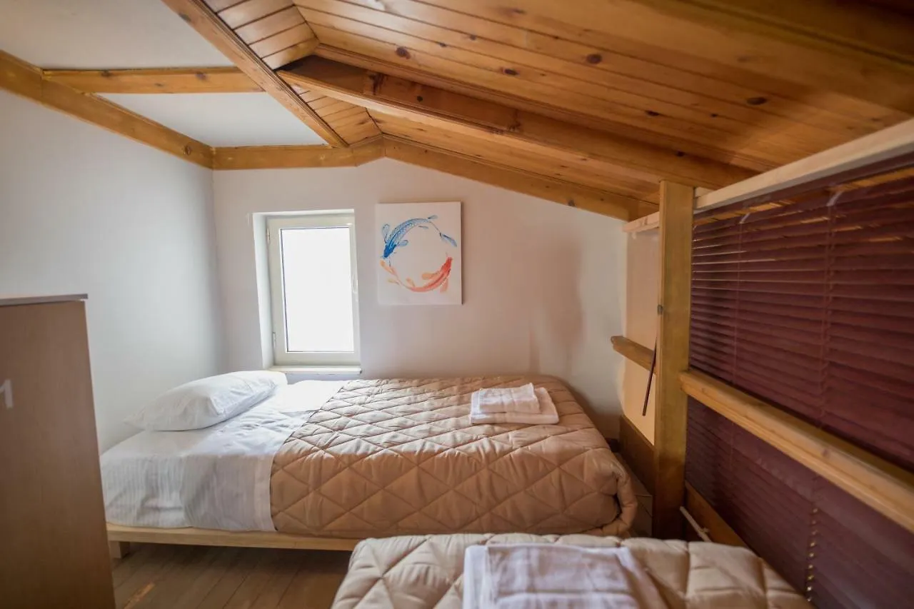 Mosaic Home Tiran