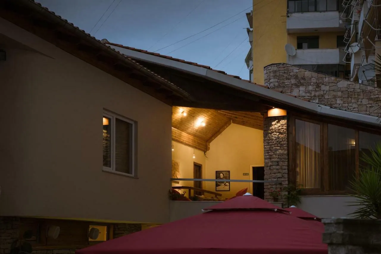 Mosaic Home Tiran